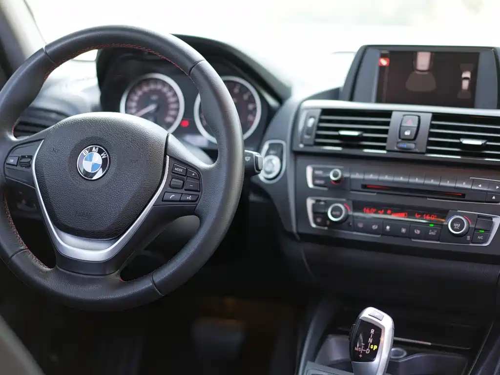 BMW 1 Series 2013 — фото 19