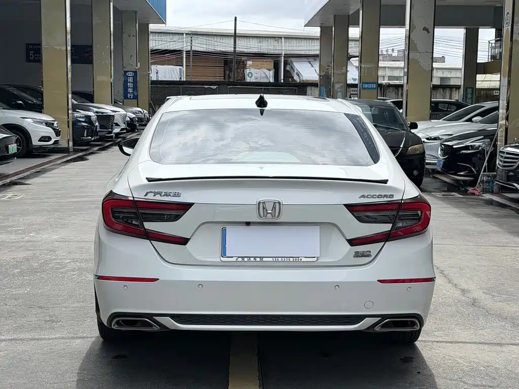 Honda Accord 2022 — фото 12