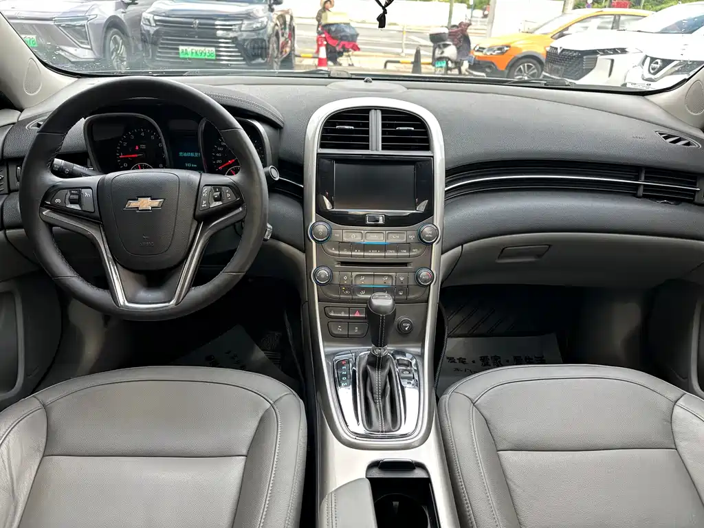 Chevrolet Malibu 2016 — фото 13