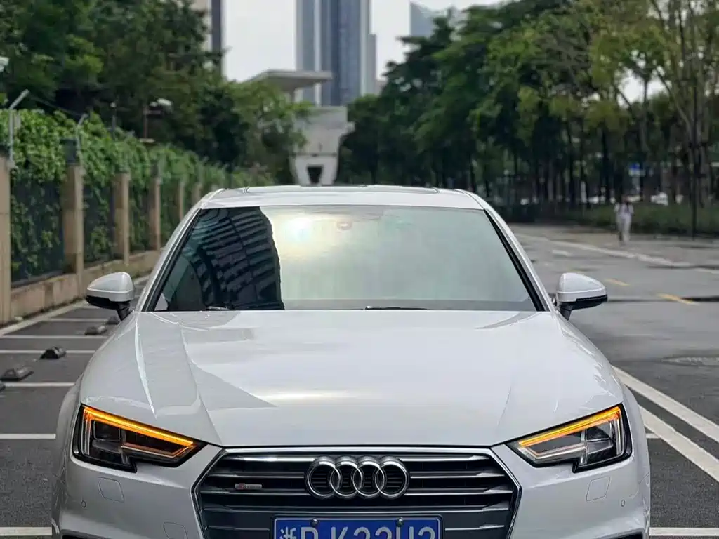 Audi A4L 2018 — фото 3