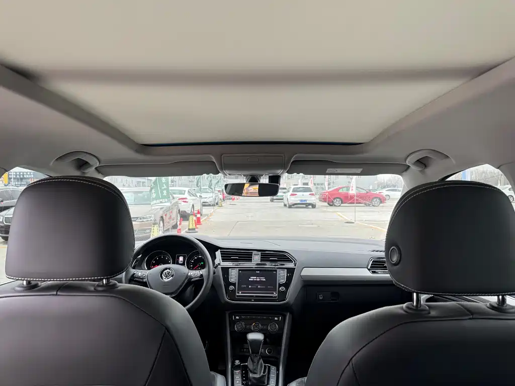Volkswagen Tiguan L 2018 — фото 21