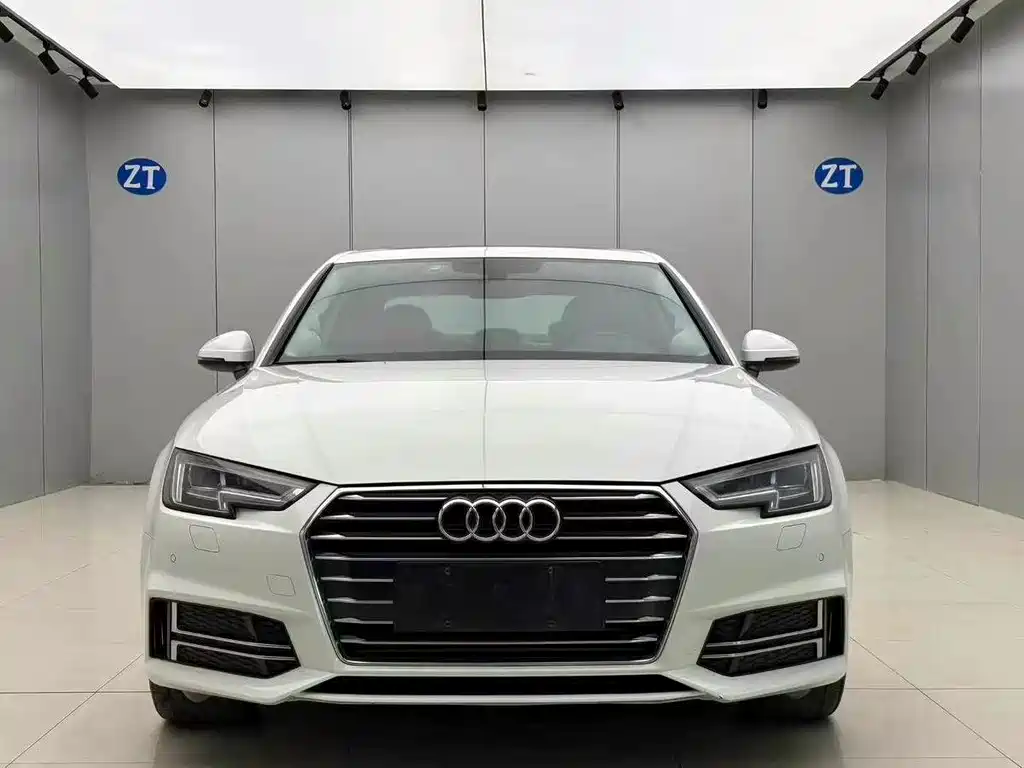 Audi A4L 2018 — фото 2