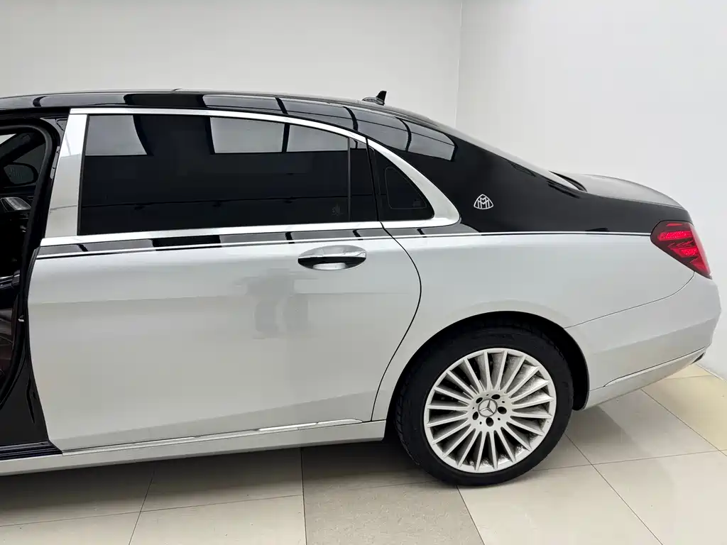 Mercedes-Benz Maybach S-Class 2019 — фото 11