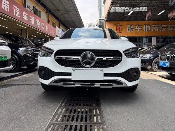 Mercedes-Benz GLA 2023