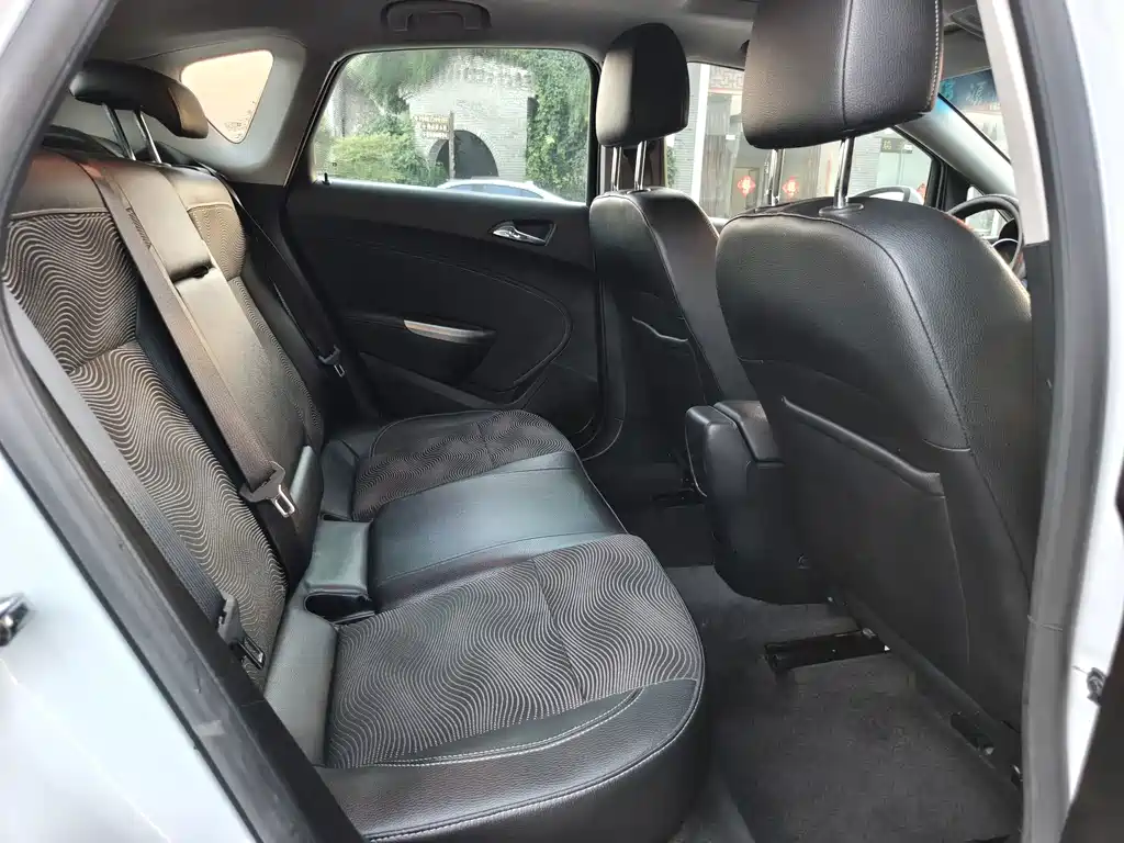 Buick Excelle 2015