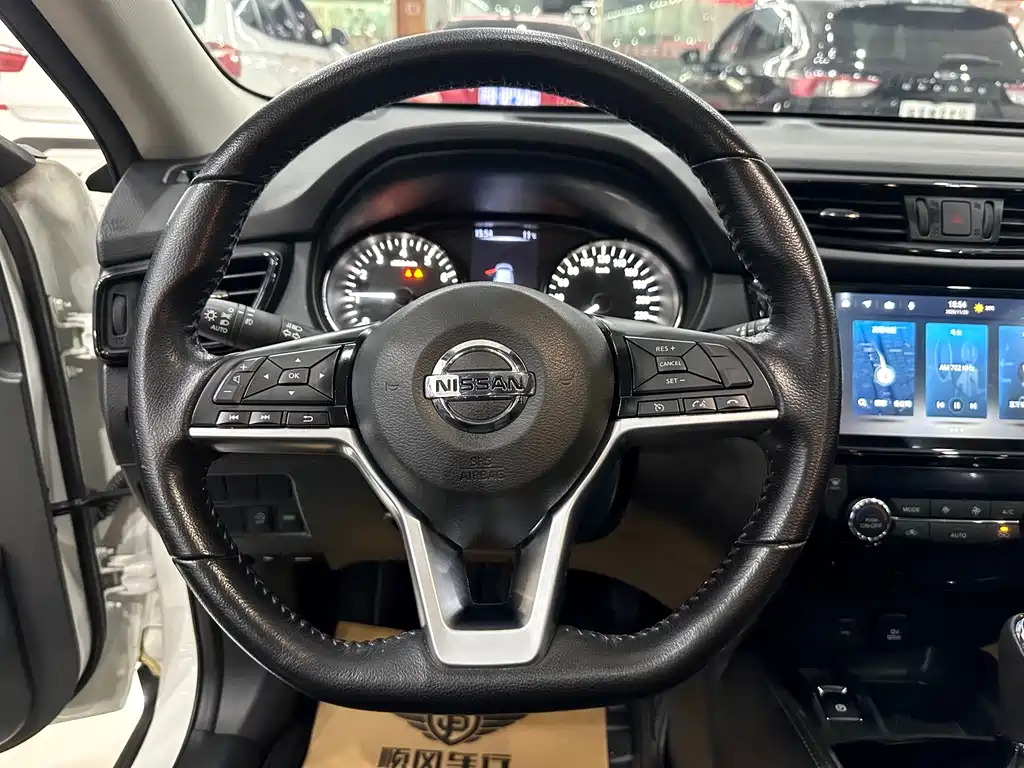 Nissan X-Trail 2020 — фото 11