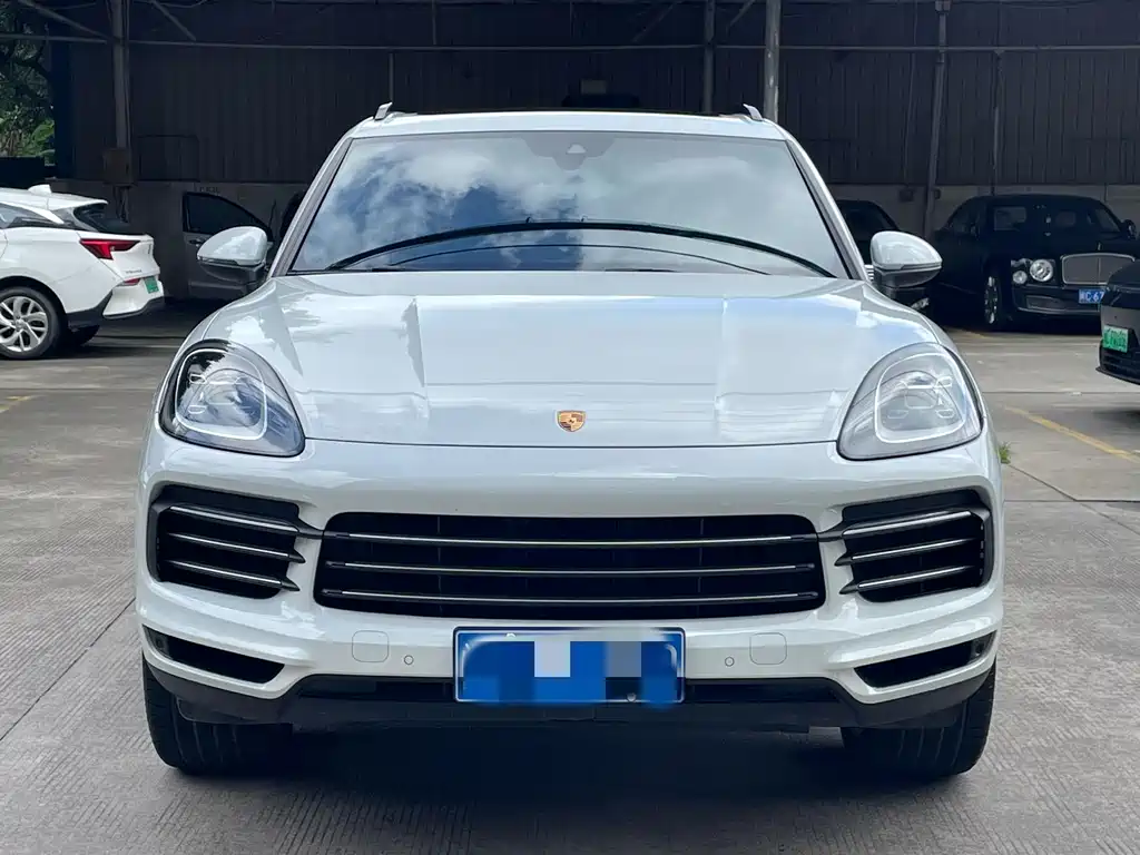 Porsche Cayenne 2021 — фото 2