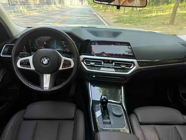 BMW 3 Series 2022