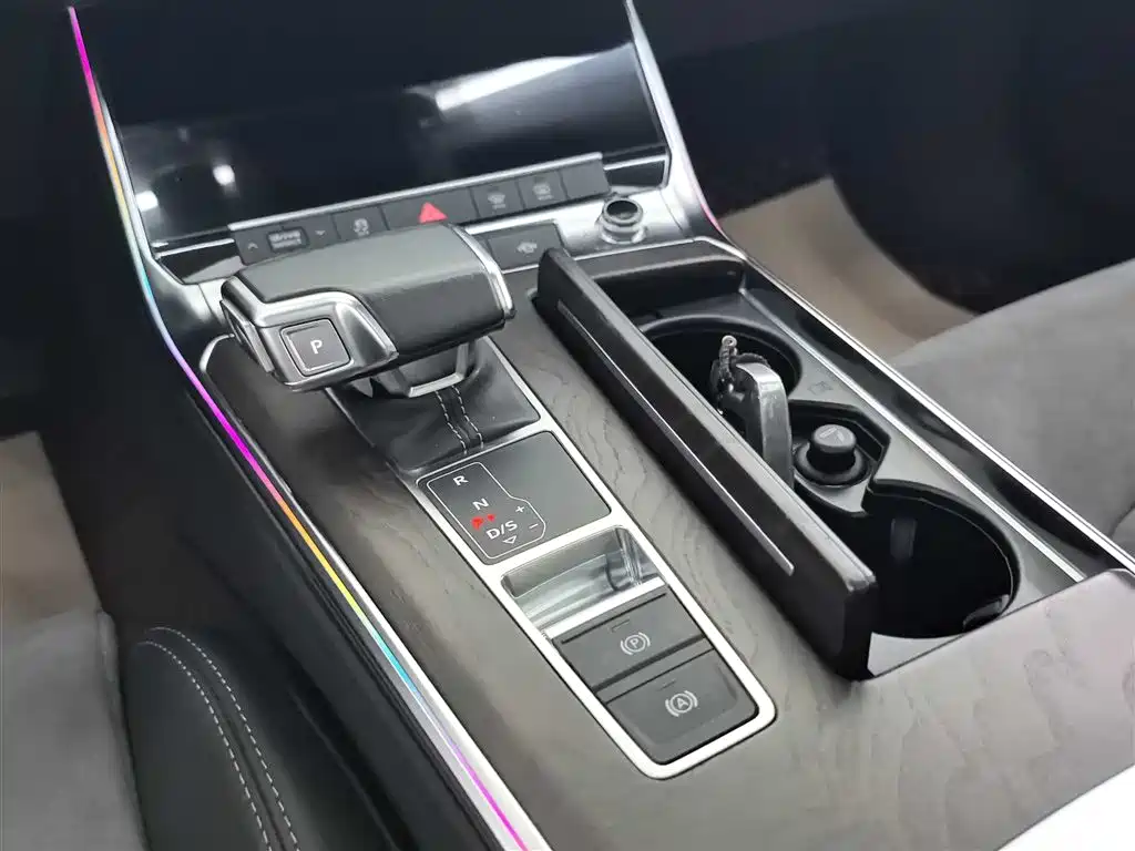 Audi A6L 2021 — фото 12