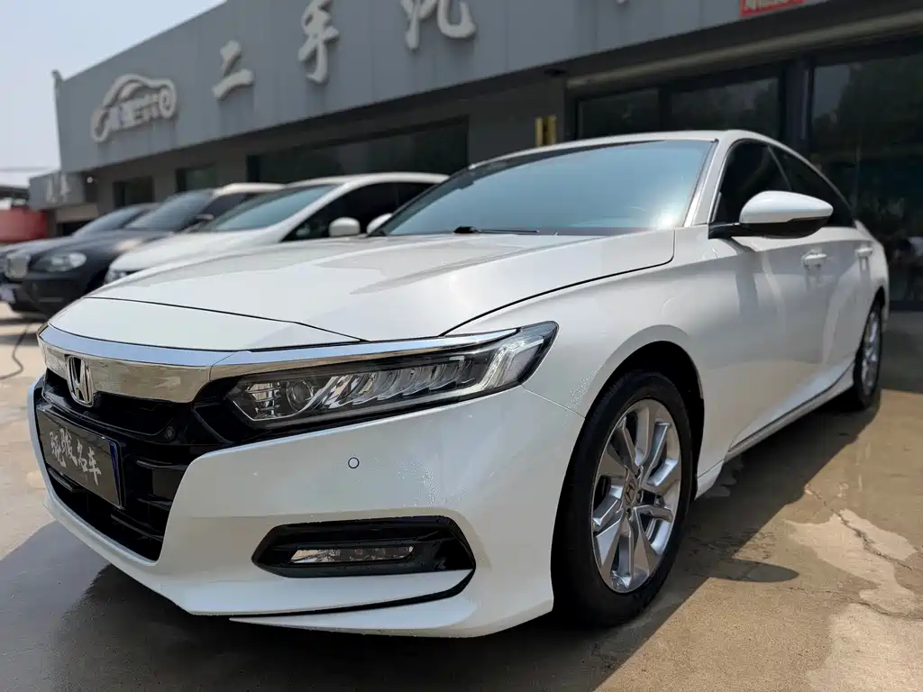 Honda Accord 2021 — фото 1