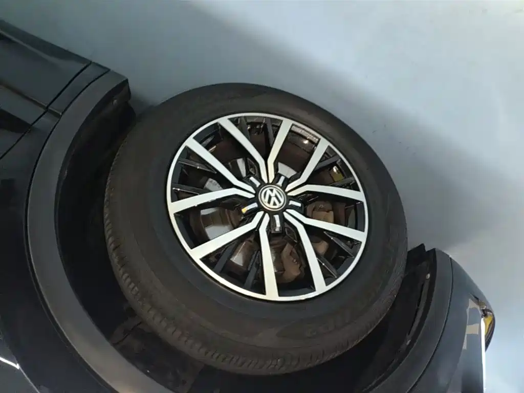 Volkswagen Tiguan L New Energy 2020 — фото 23
