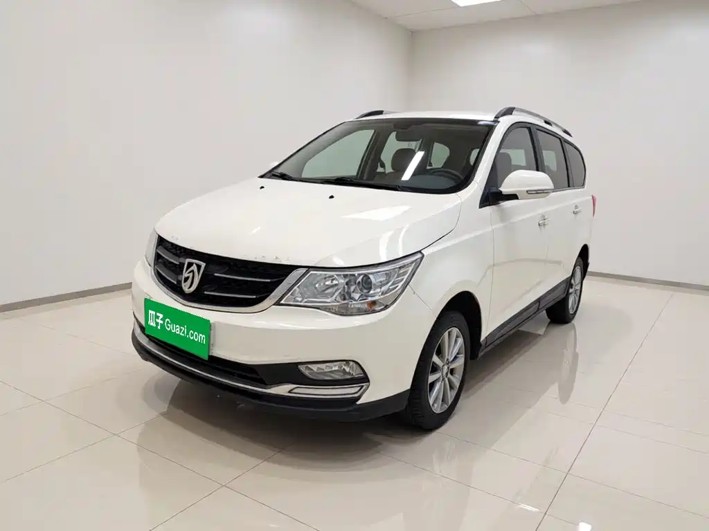 Baojun 730 2015