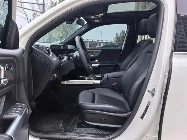 Mercedes-Benz EQB 2022