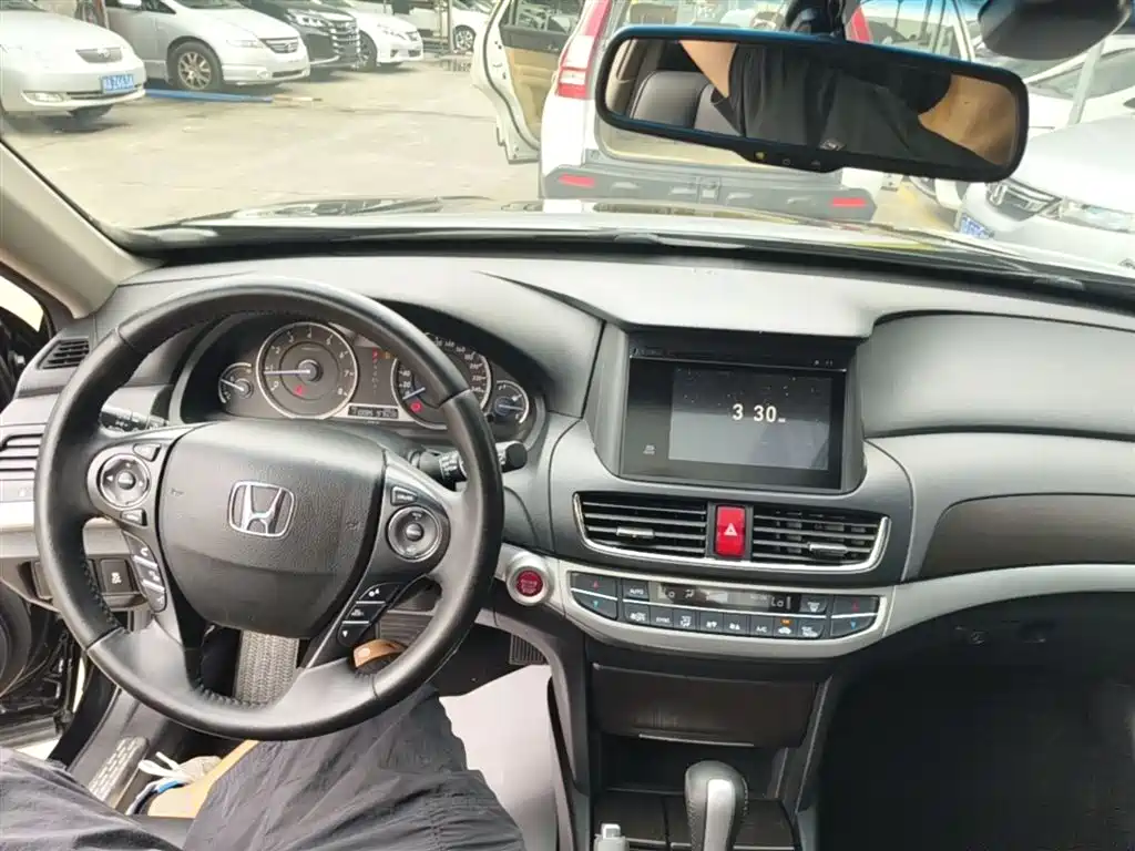 Honda Crosstour 2016 — фото 10