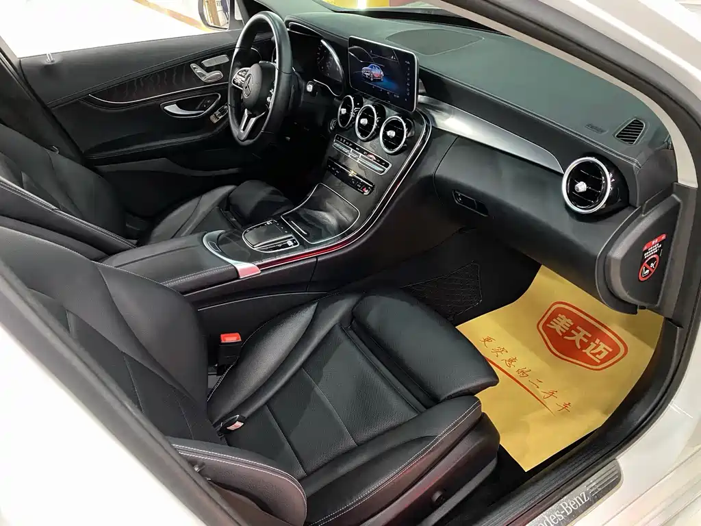 Mercedes-Benz C-Class 2019 — фото 15