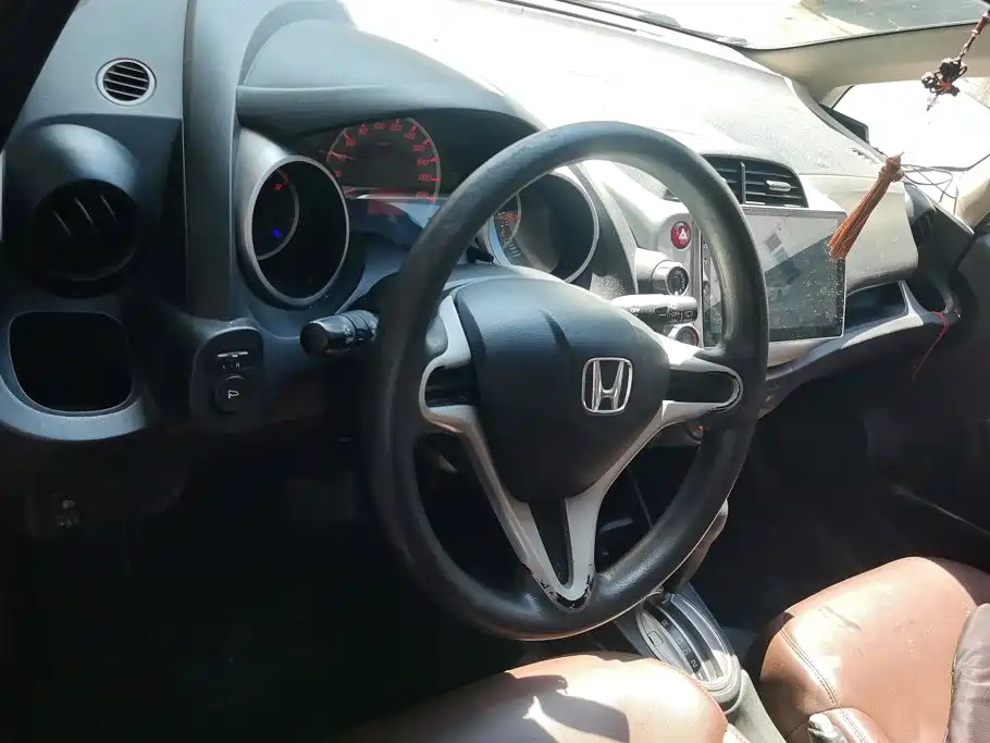 Honda Fit 2012 — фото 12