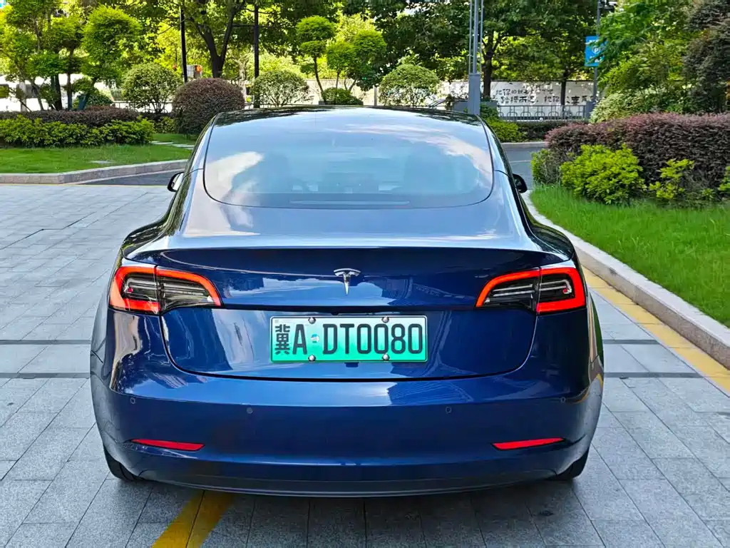 Tesla Model 3 2022 — фото 7