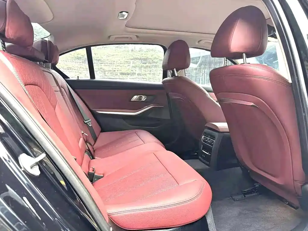 BMW i3 2024