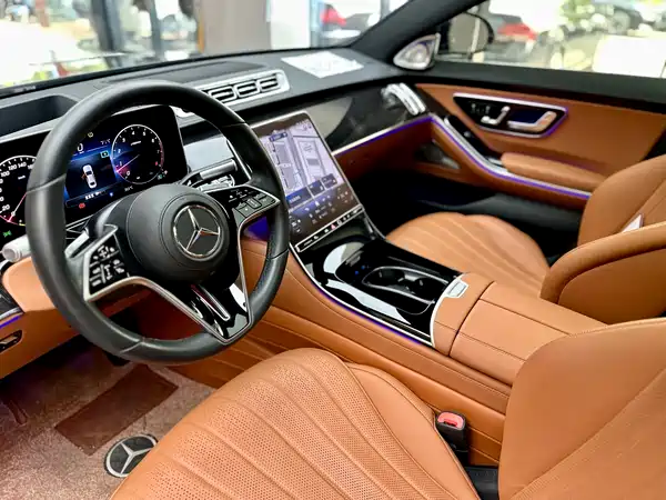 Mercedes-Benz S-Class 2024