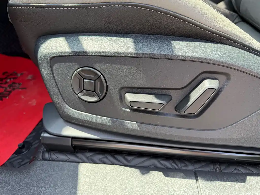 Audi Q3 2023 — фото 12