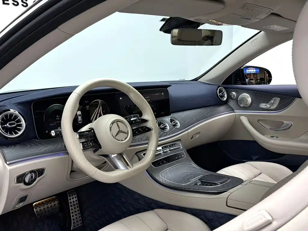 Mercedes-Benz E-Class 2023 — фото 5