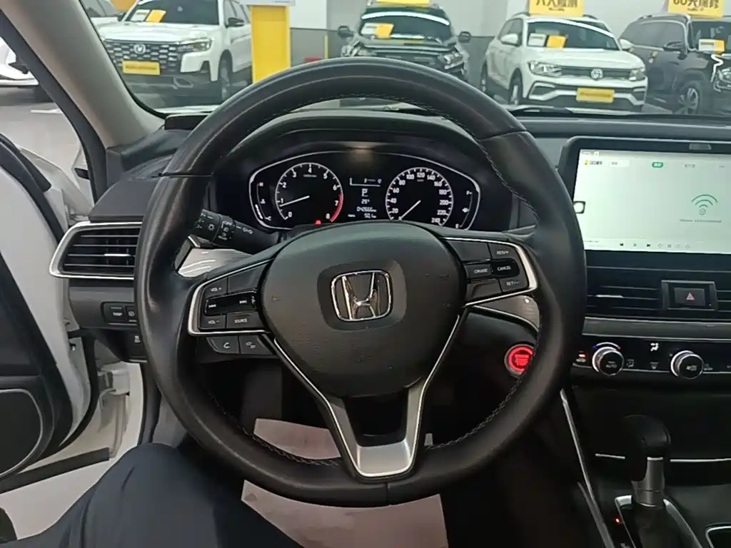 Honda Accord 2021 — фото 11