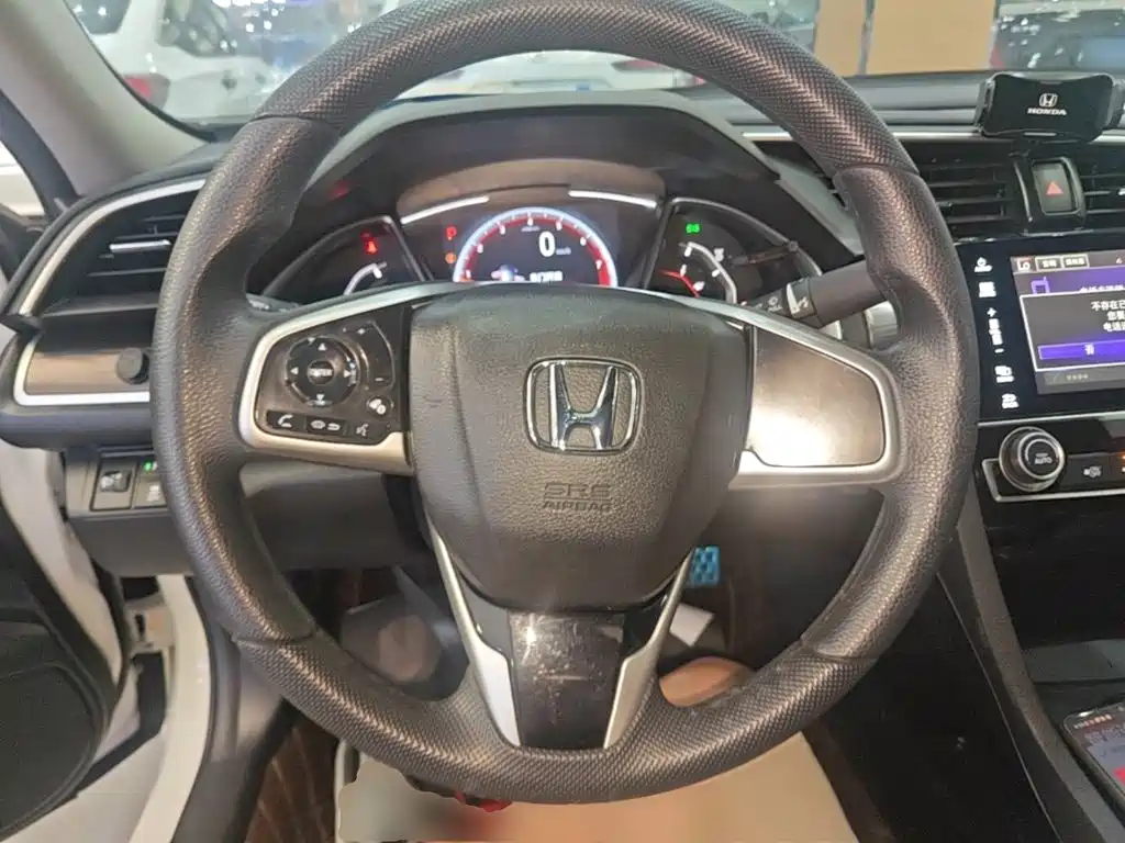 Honda Civic 2020 — фото 11