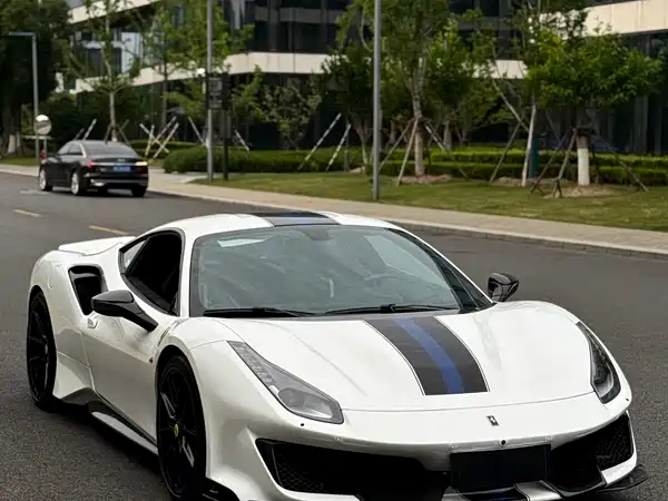Ferrari 488 2015
