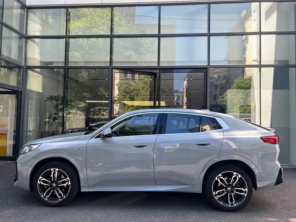 BMW X2 2025 — фото 4