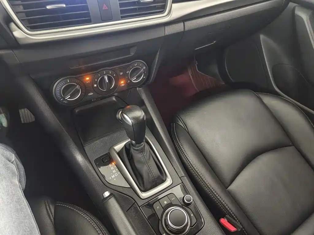 Mazda 3 Angkesela 2017 — фото 14