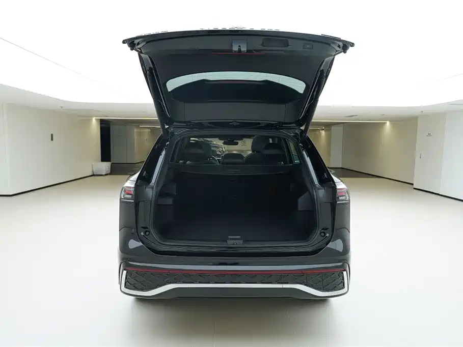 Volkswagen Tiguan L 2025 — фото 6