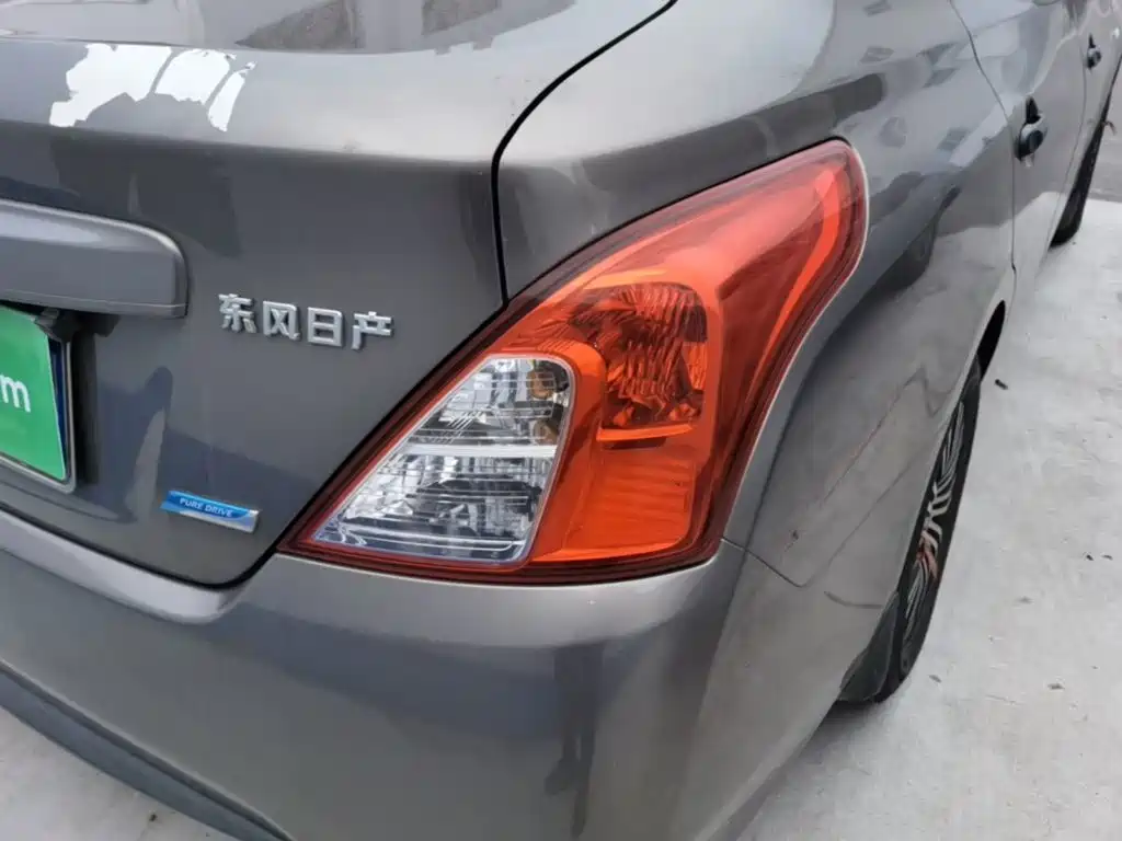 Nissan Sunny 2016 — фото 8