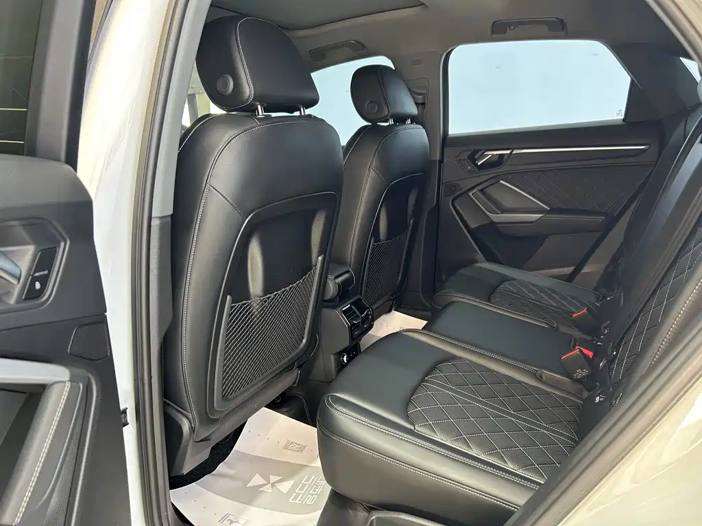 Audi Q3 Sportback 2024 — фото 17