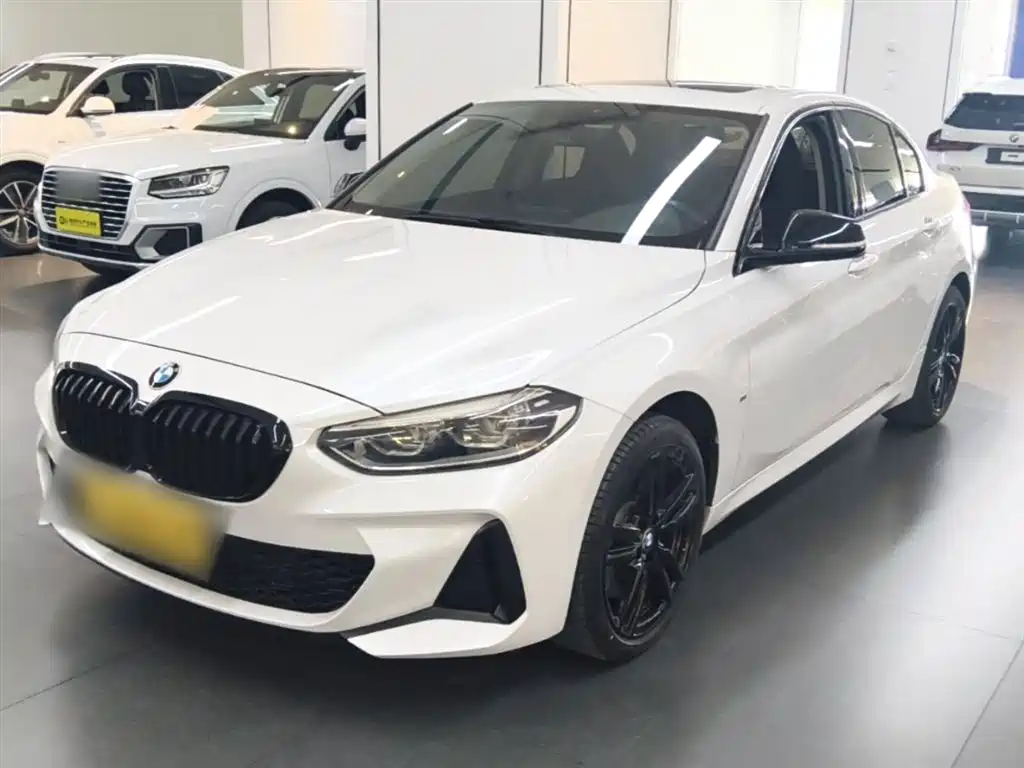 BMW 1 Series 2020 — фото 1