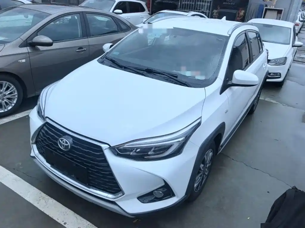Toyota Yaris L 2020 — фото 2