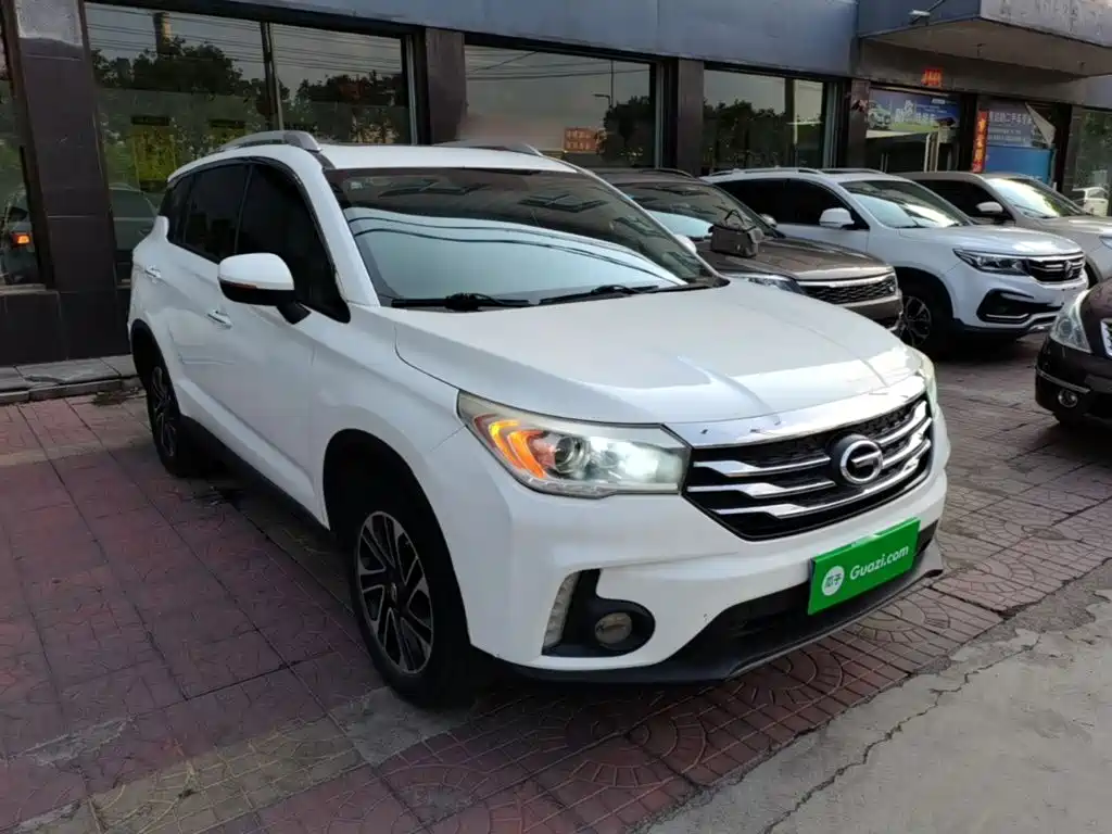 GAC Motor Trumpchi GS4 2015 — фото 4
