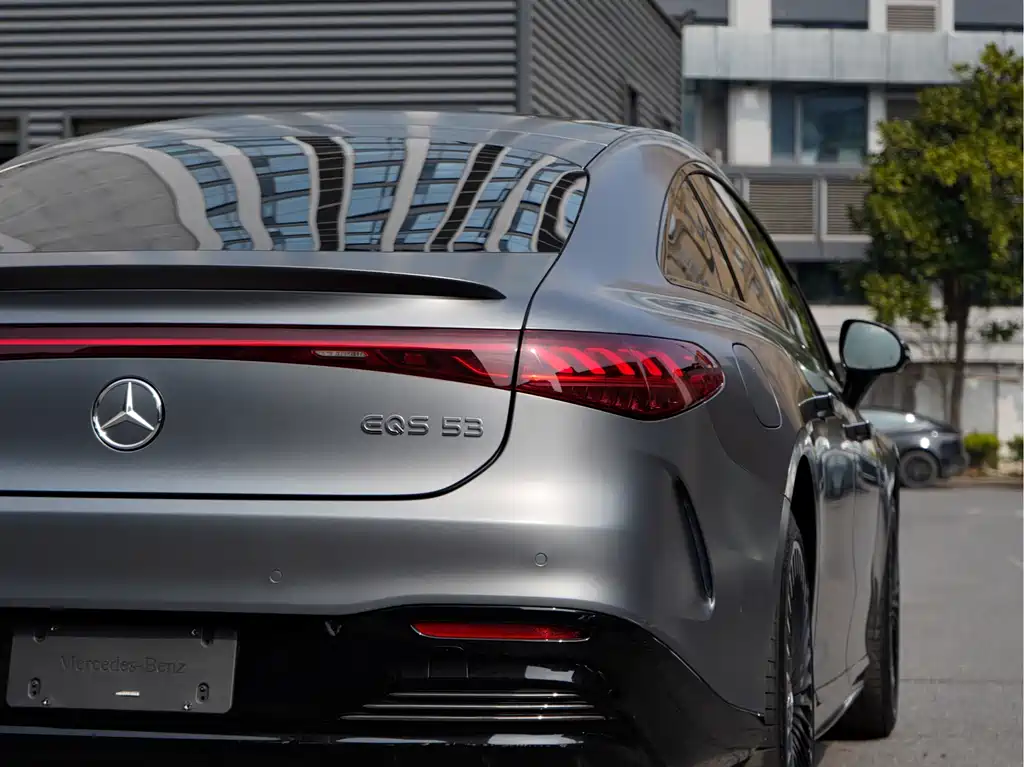 Mercedes-Benz EQS AMG 2025 — фото 6