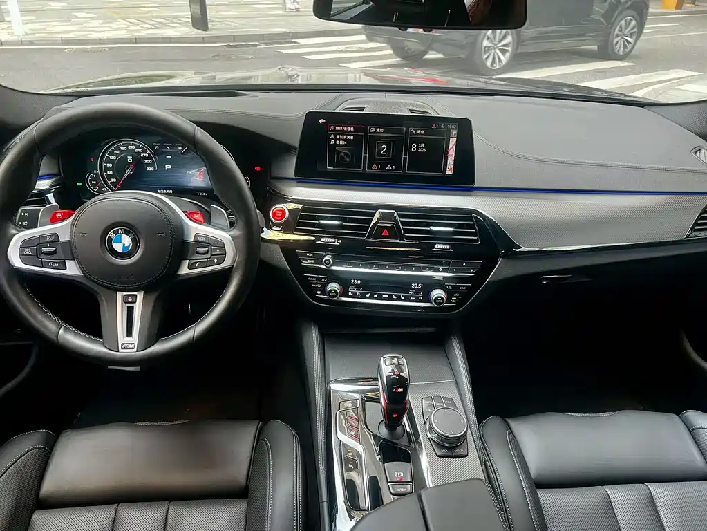 BMW M5 2019 — фото 5