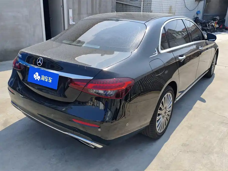 Mercedes-Benz E-Class 2023 — фото 3