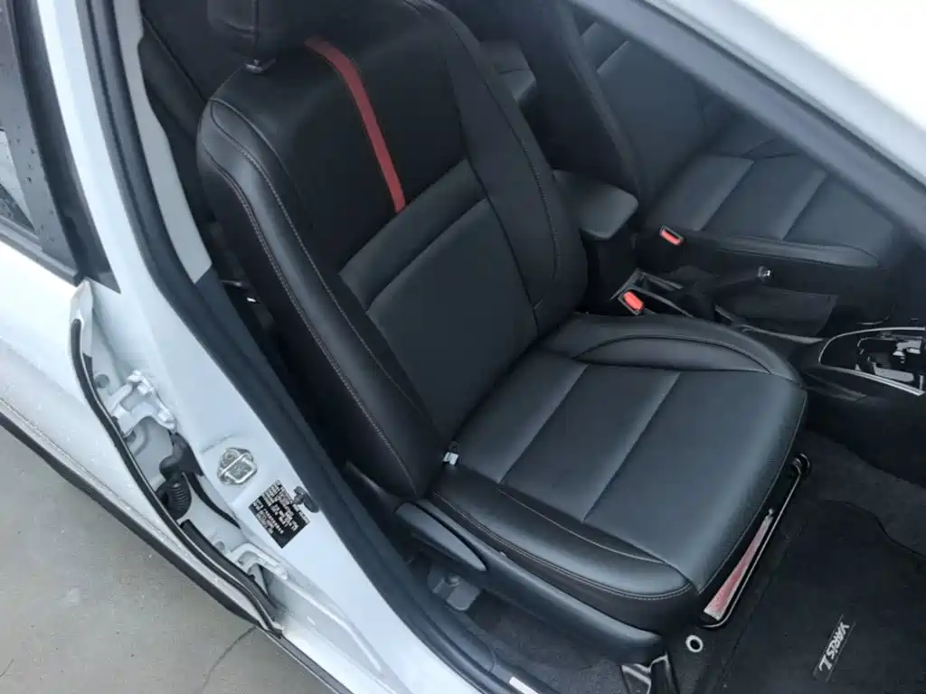 Toyota Yaris L 2020 — фото 25