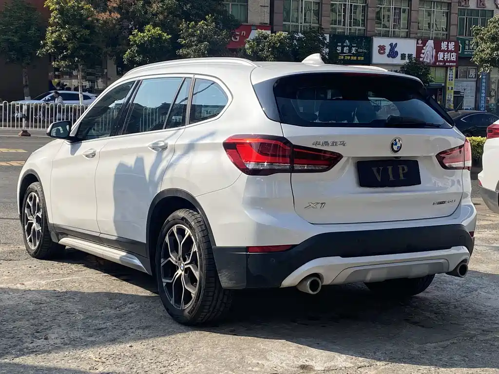 BMW X1 2022 — фото 7