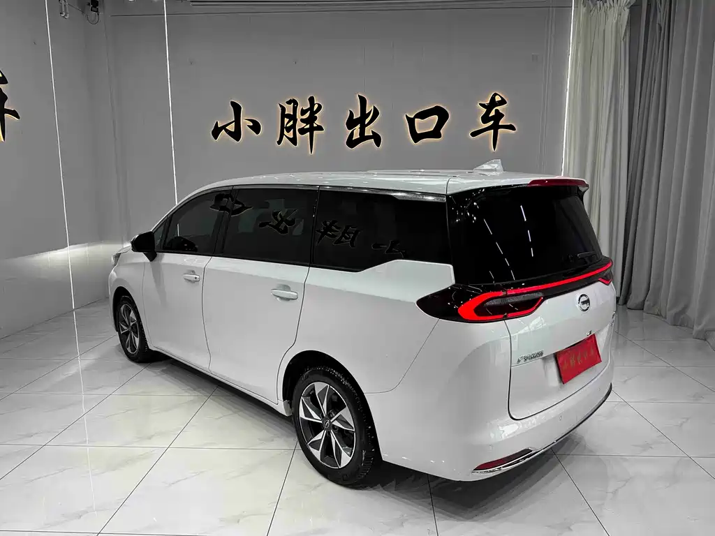 GAC Trumpchi M6 2023 — фото 6