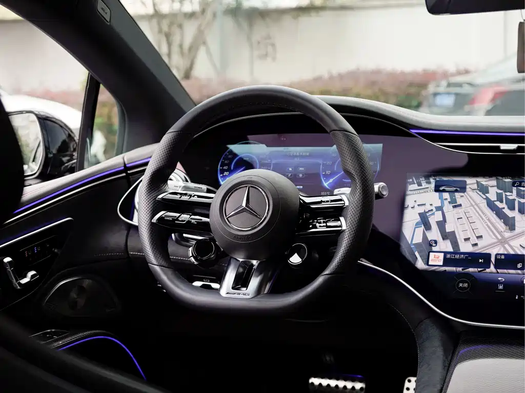 Mercedes-Benz EQS AMG 2025 — фото 20