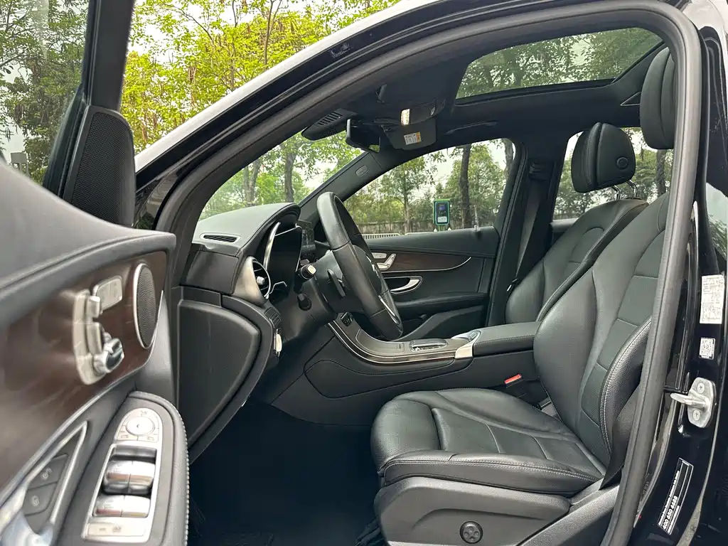 Mercedes-Benz GLC 2023 — фото 14
