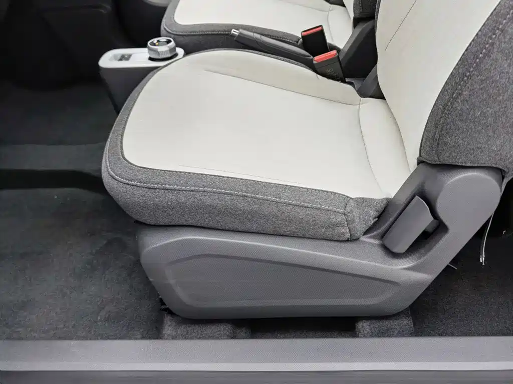 Geely Galaxy Panda 2025 — фото 20