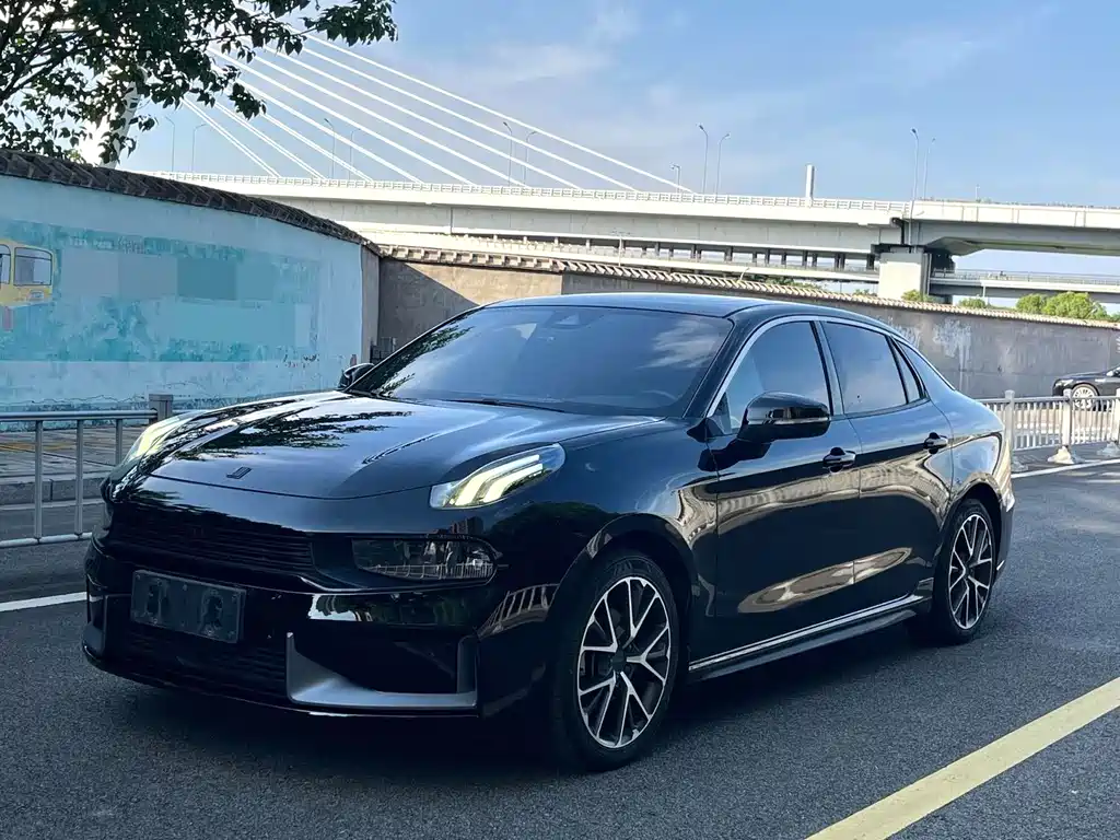 Lynk & Co 03 2021