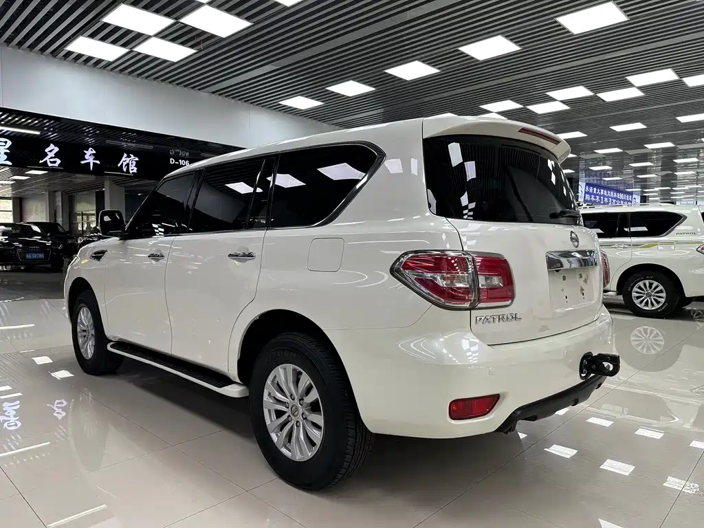 Nissan Patrol 2017 — фото 5