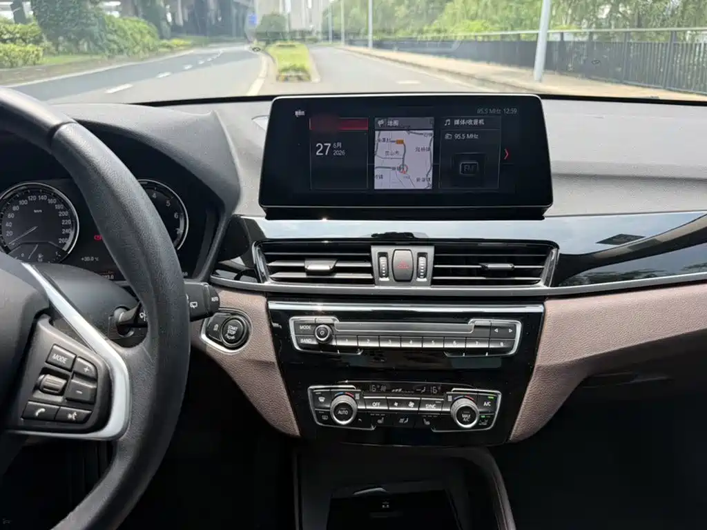BMW X1 2020 — фото 16