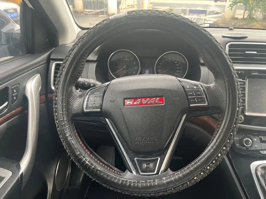 Haval H6 2015 — фото 16