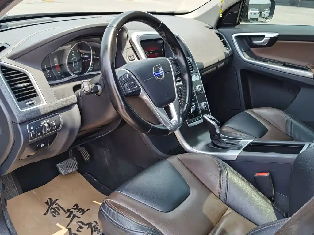 Volvo XC60 2015 — фото 4